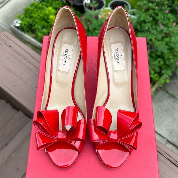 ✨HOST PICK✨ VALENTINO PEEP TOE HEELS (IT 39.5) - Picture 4 of 10